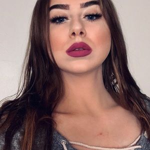 Meet your Posher, Nejra